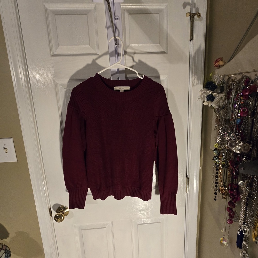 LOFT Petites Burgundy Crew Neck Ribbed Shoulder Knit Sweater MP Burgundy Wine